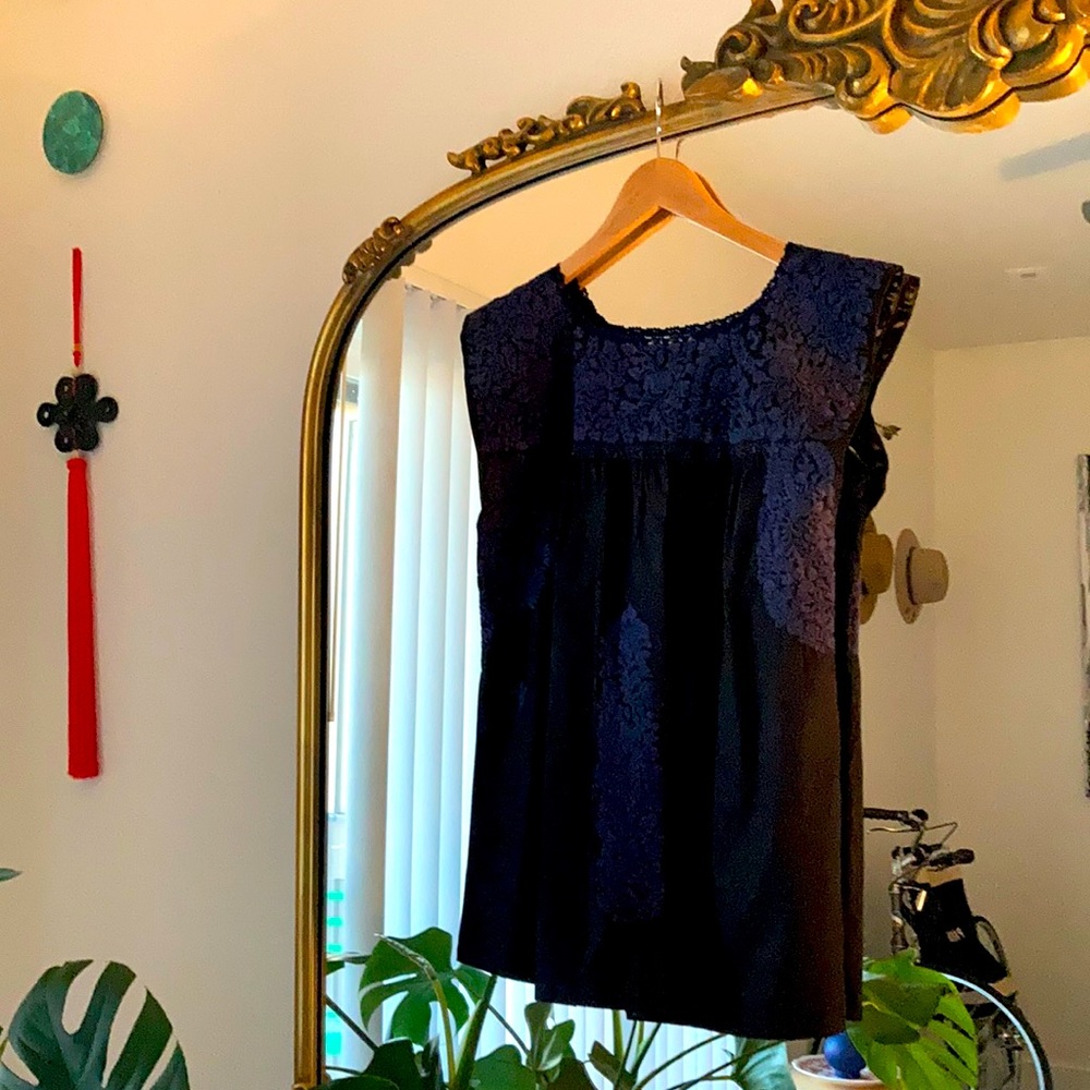 Rare Mi Golondrina — Navy on Black Flores top — S —NWOT. Make me an offer y’all!